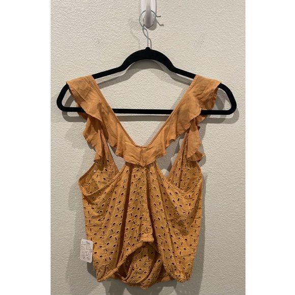 FREE PEOPLE Mauve Ruffle V-Neck Eyelet Blouse - Picture 6 of 6